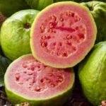 5 Advantages of Guava Fruit and Leaves for Health