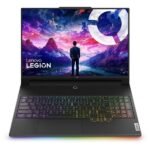 There is a 3D screen and carbon fiber lid on Lenovo’s flagship gaming laptop