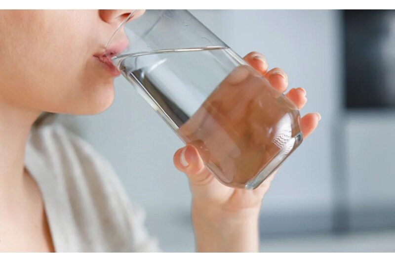 7 Benefits of Having Water First Thing in the Morning