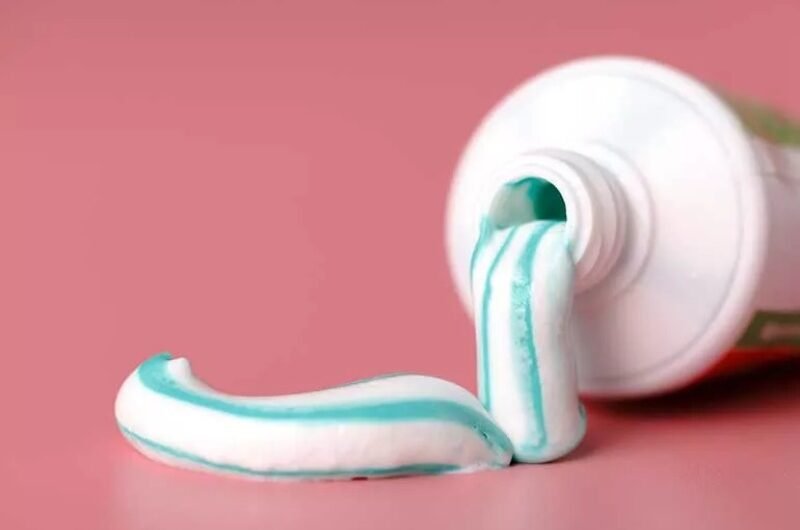 Negative Impact of Toothpaste on Pimples