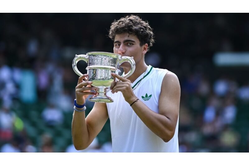 Ivanov Wins the Juniors Title After Defeating American Qualifier Karki